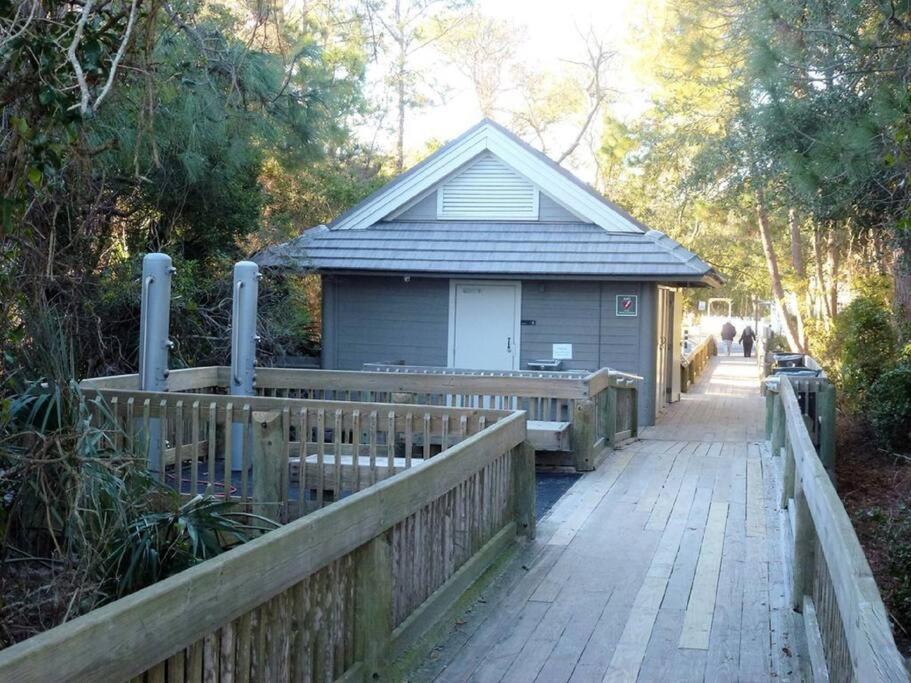 Cute 2 Bedroom, 2 Bath Condo At Folly Field Beach Île de Hilton-Head Extérieur photo