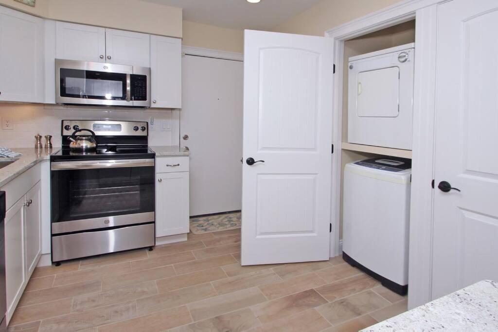 Cute 2 Bedroom, 2 Bath Condo At Folly Field Beach Île de Hilton-Head Extérieur photo