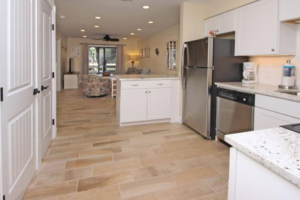 Cute 2 Bedroom, 2 Bath Condo At Folly Field Beach Île de Hilton-Head Extérieur photo